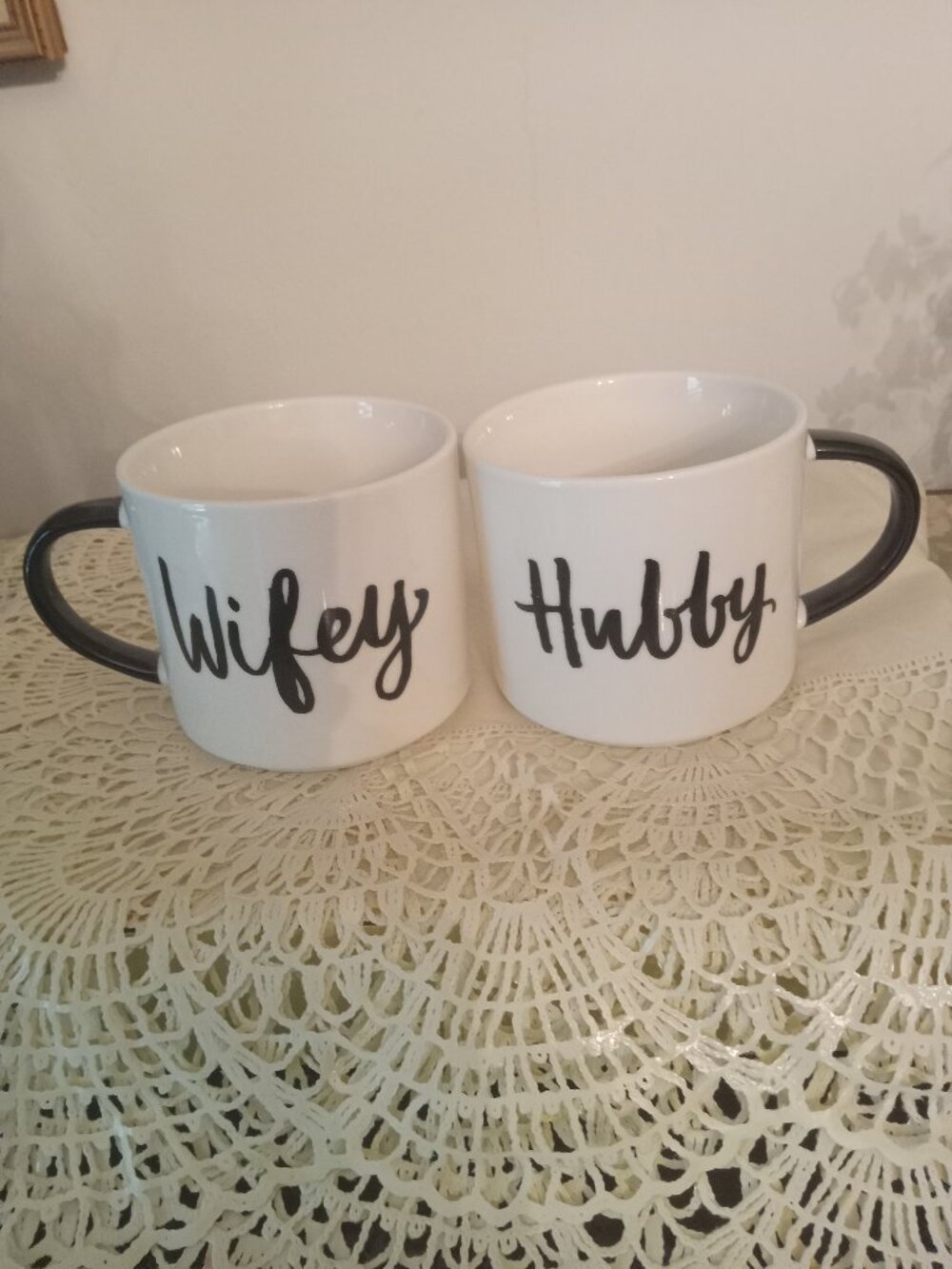 Target Treshold Collection Set of Ceramic "Hubby" and "Wifey" Mugs